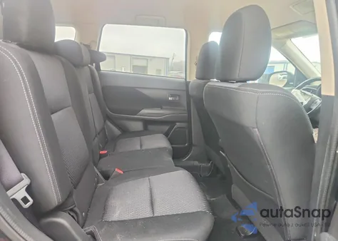 2016 Mitsubishi Outlander Se z USA, uszkodzony, nr VIN JA4AD3A33GZ021766